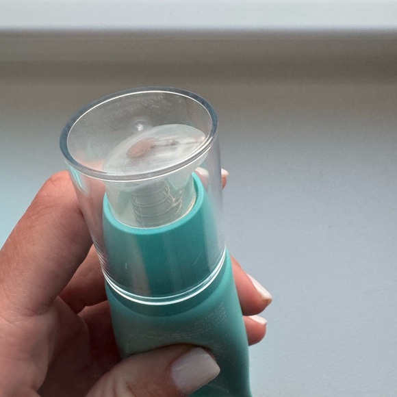 Tula face filter blurring and moisturizing primer - Picture 2 of 2